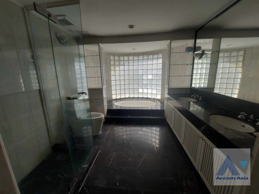 18  3 br Condominium For Rent in Sukhumvit ,Bangkok BTS Phrom Phong at Le Raffine Sukhumvit 24 AA40245