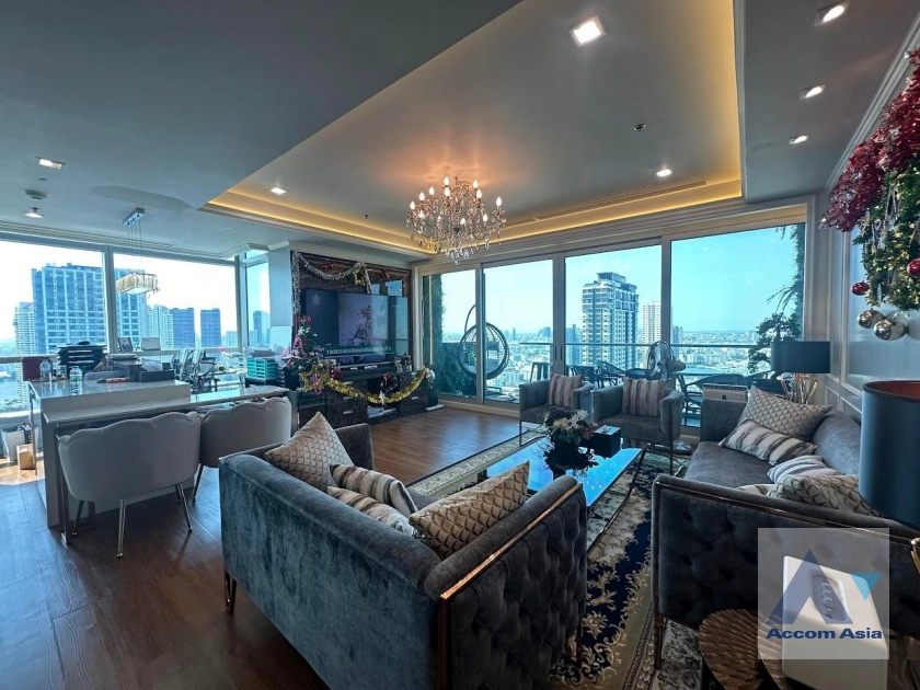 unit 2 Bedrooms  Condominium For Rent in Charoen Nakhon, Bangkok  near BTS Krung Thon Buri (AA40249)