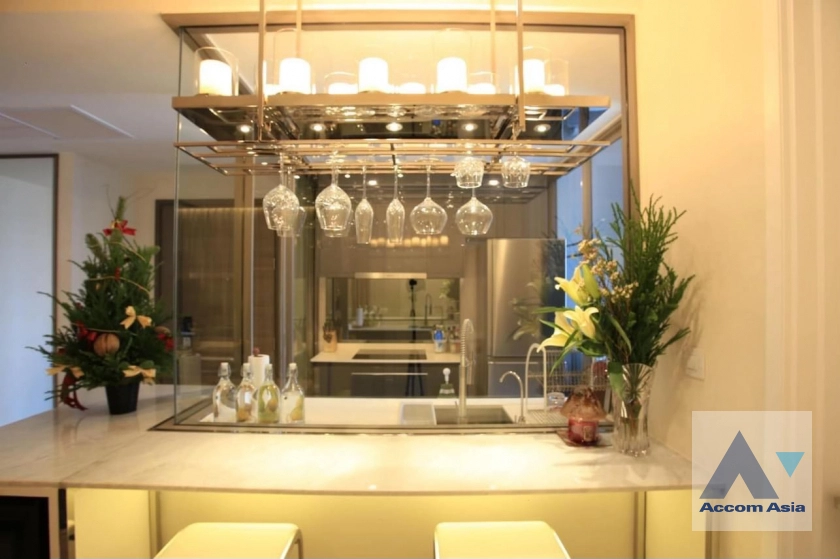 6  2 br Condominium for rent and sale in Sukhumvit ,Bangkok BTS Phra khanong at The Room Sukhumvit 69 AA40253