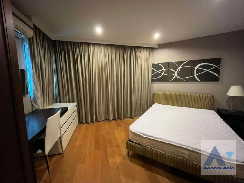 5  2 br Condominium For Rent in Sathorn ,Bangkok BTS Sala Daeng - MRT Lumphini at Sathorn Gardens AA40257