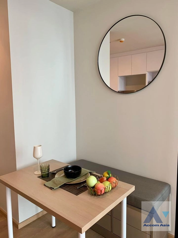 unit 1 Bedroom  Condominium For Sale in Sukhumvit, Bangkok  near BTS Phrom Phong (AA40258)