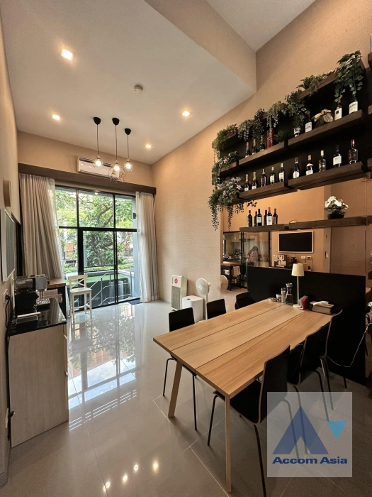  3 Bedrooms  Townhouse For Rent in Sathorn, Bangkok  (AA40263)