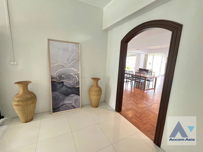 20  2 br Apartment for rent and sale in Sukhumvit ,Bangkok BTS Asok at The Truly Beyond AA40274