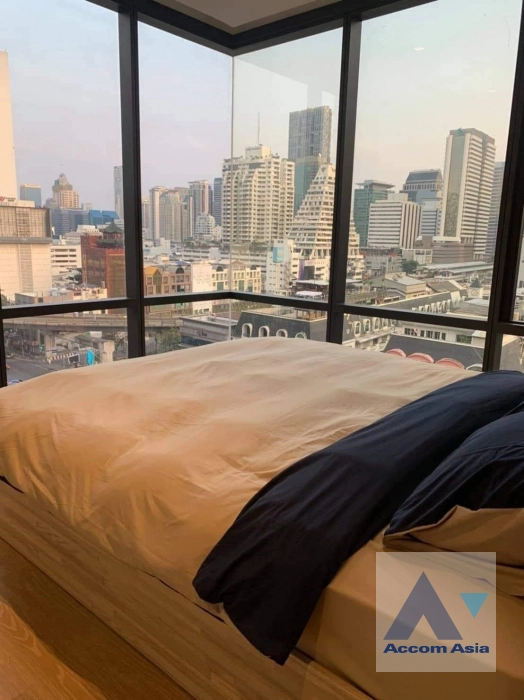 unit 2 Bedrooms  Condominium For Rent & Sale in Silom, Bangkok  near BTS Chong Nonsi (AA40280)
