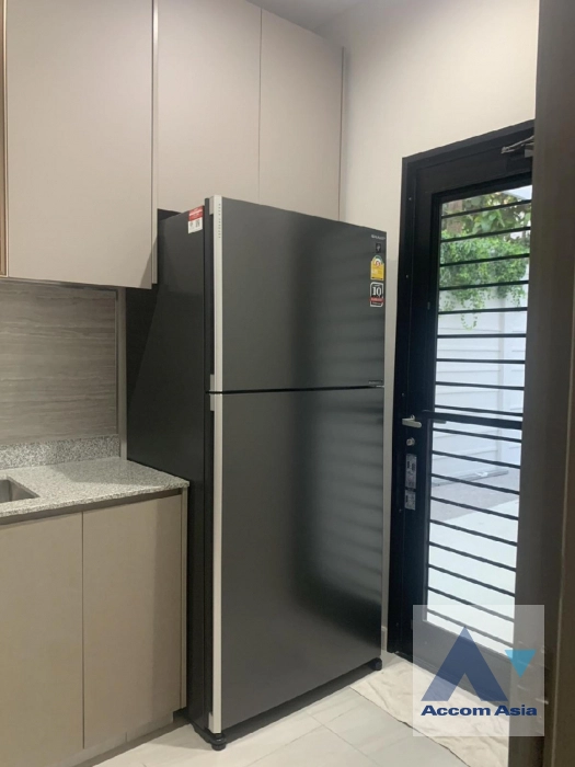 12  4 br House for rent and sale in Pattanakarn ,Bangkok ARL Ban Thap Chang at Malton Gates - Krungthep Kreetha AA40282