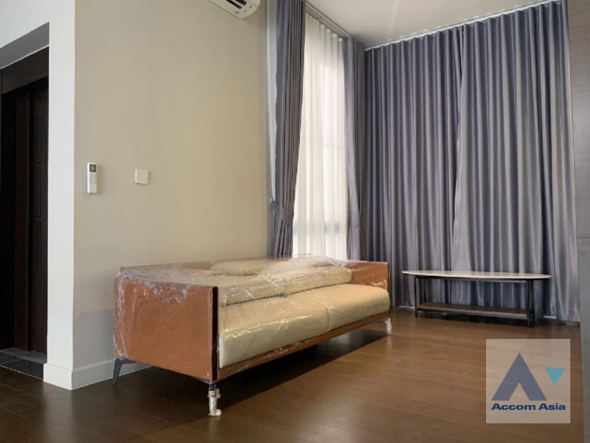 15  4 br House for rent and sale in Pattanakarn ,Bangkok ARL Ban Thap Chang at Malton Gates - Krungthep Kreetha AA40282