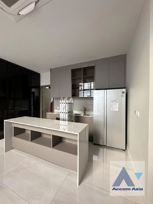 8  4 br House for rent and sale in Pattanakarn ,Bangkok ARL Ban Thap Chang at Malton Gates - Krungthep Kreetha AA40282