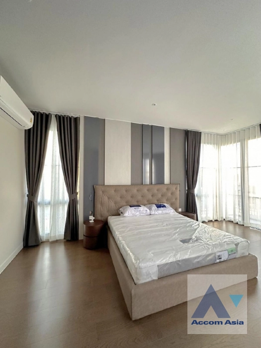 24  4 br House for rent and sale in Pattanakarn ,Bangkok ARL Ban Thap Chang at Malton Gates - Krungthep Kreetha AA40282