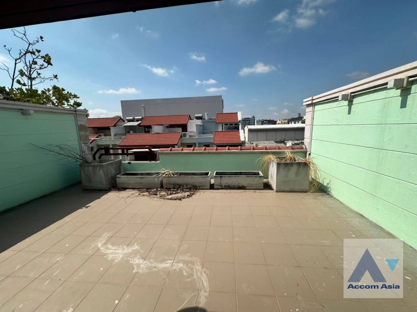 23  3 br Townhouse for rent and sale in Sukhumvit ,Bangkok BTS Phra khanong at Tara Mansion AA40286