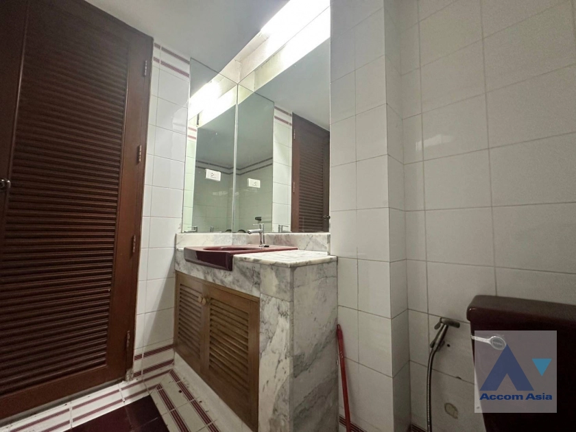 18  3 br Townhouse for rent and sale in Sukhumvit ,Bangkok BTS Phra khanong at Tara Mansion AA40286