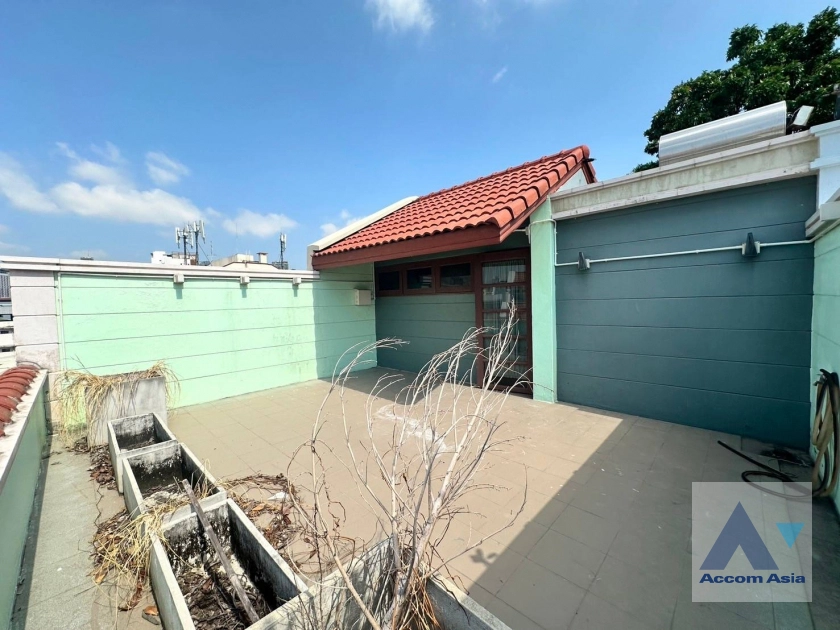 24  3 br Townhouse for rent and sale in Sukhumvit ,Bangkok BTS Phra khanong at Tara Mansion AA40286