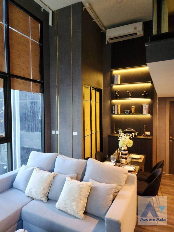 unit 2 Bedrooms  Condominium For Rent in Ratchadaphisek, Bangkok  near MRT Rama 9 (AA40289)