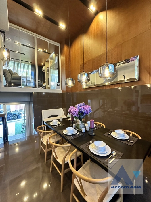 7  3 br Townhouse For Sale in Sathorn ,Bangkok BRT Thanon Chan at Luxury Townhome Sathu Pradit 12 AA40295