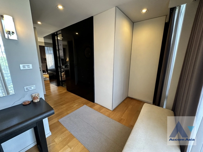 18  3 br Townhouse For Sale in Sathorn ,Bangkok BRT Thanon Chan at Luxury Townhome Sathu Pradit 12 AA40295