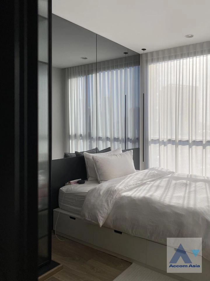 OKA HAUS Sukhumvit 36 Condominium  1 Bedroom for Sale BTS Thong Lo in Sukhumvit Bangkok