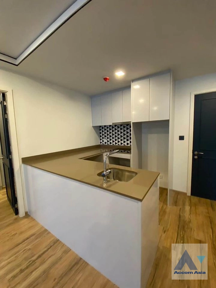 unitPet friendly |  2 Bedrooms  Condominium For Rent in Sathorn, Bangkok  near MRT Khlong Toei (AA40310)