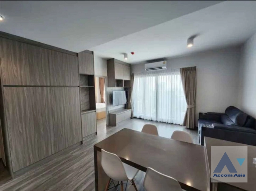  2 Bedrooms  Condominium For Rent in Silom, Bangkok  near BTS Sala Daeng - MRT Sam Yan (AA40311)