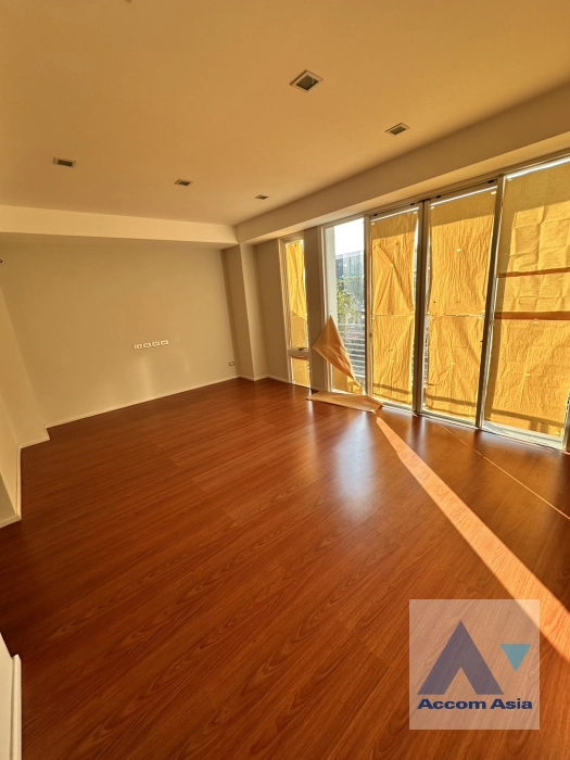 9  3 br Townhouse For Sale in Sathorn ,Bangkok BRT Thanon Chan at Luxury Townhome Sathu Pradit 12 AA40314