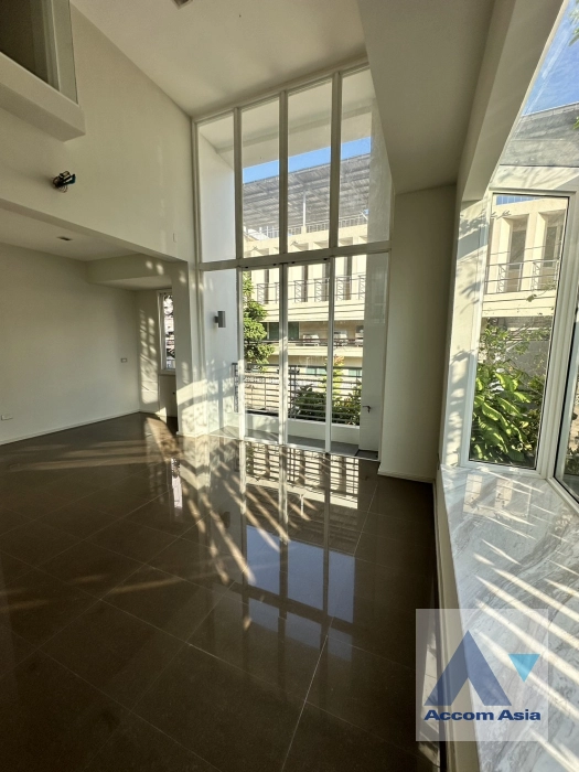 11  3 br Townhouse For Sale in Sathorn ,Bangkok BRT Thanon Chan at Luxury Townhome Sathu Pradit 12 AA40314