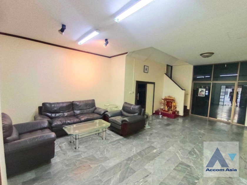 4  4 br Townhouse For Rent in Rama 3 ,Bangkok BRT Rama IX Bridge AA40337