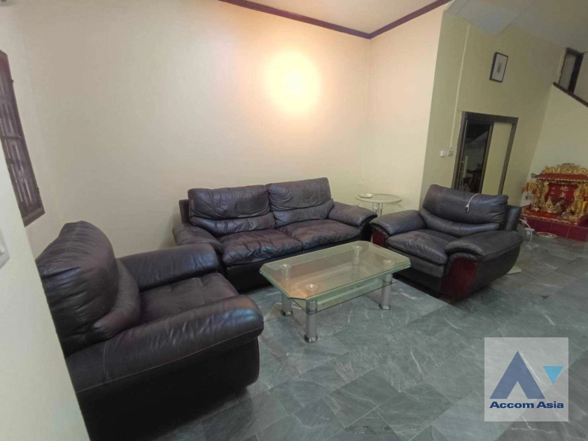  1  4 br Townhouse For Rent in Rama 3 ,Bangkok BRT Rama IX Bridge AA40337