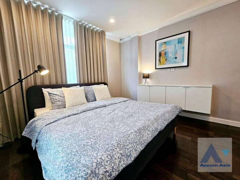 22  4 br House for rent and sale in Pattanakarn ,Bangkok ARL Hua Mak at Setthasiri Pattanakarn AA40345