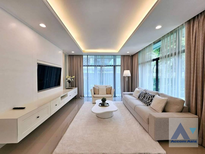  1  4 br House for rent and sale in Pattanakarn ,Bangkok ARL Hua Mak at Setthasiri Pattanakarn AA40345