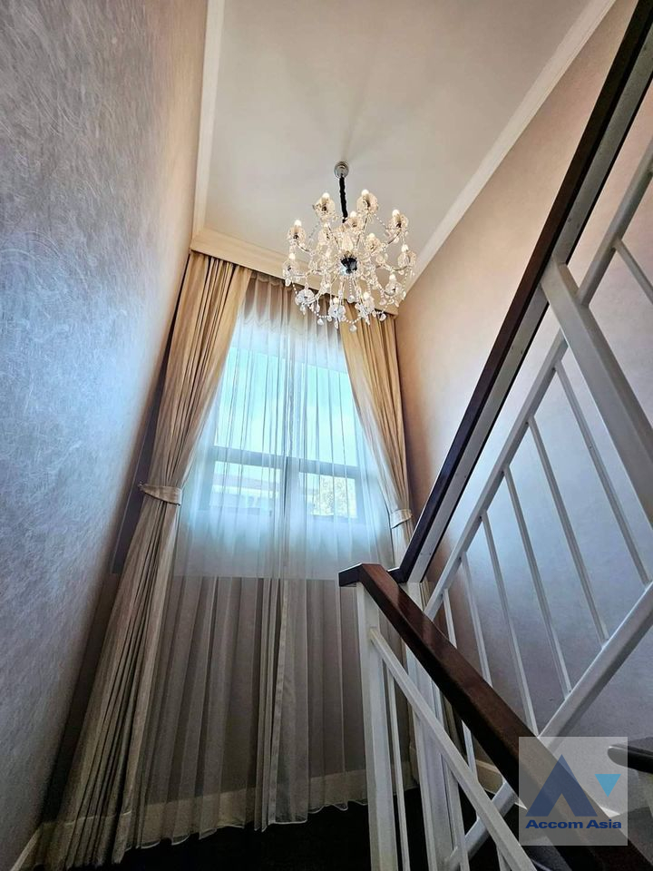 14  4 br House for rent and sale in Pattanakarn ,Bangkok ARL Hua Mak at Setthasiri Pattanakarn AA40345