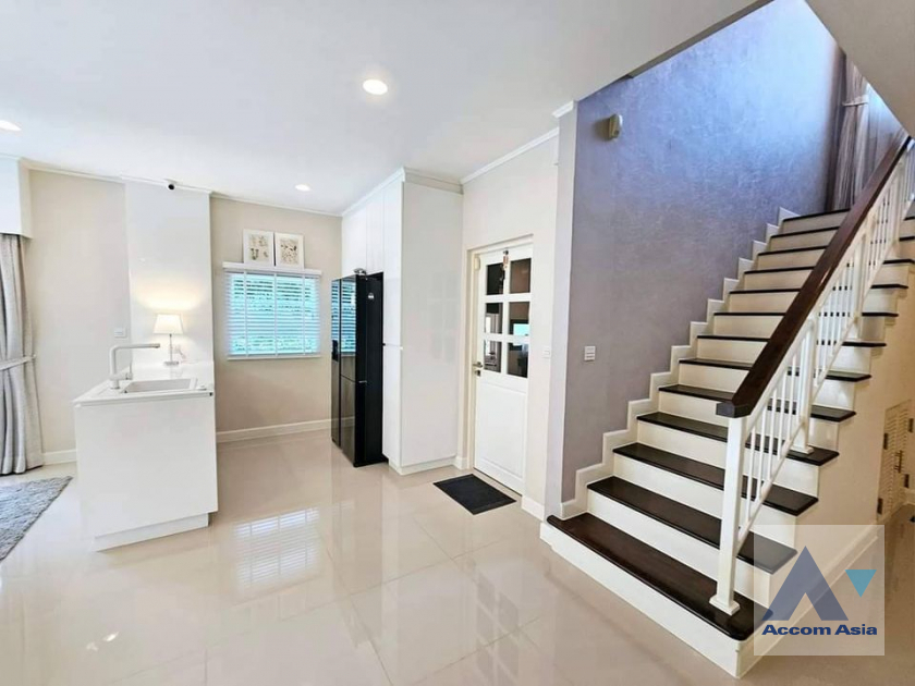 13  4 br House for rent and sale in Pattanakarn ,Bangkok ARL Hua Mak at Setthasiri Pattanakarn AA40345