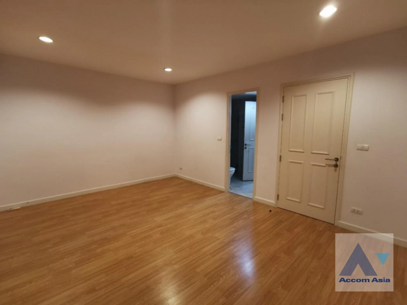 7  4 br Townhouse for rent and sale in Sathorn ,Bangkok  at Flora Marigold AA40352