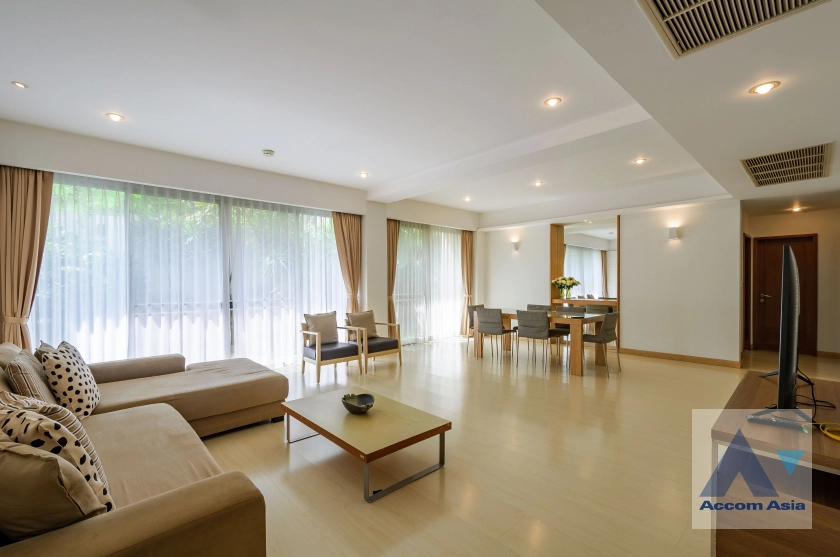  2 Bedrooms  Apartment For Rent in Sukhumvit, Bangkok  near BTS Asok - MRT Sukhumvit (AA40354)