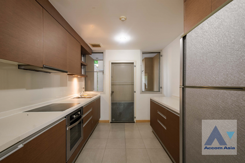 unit 2 Bedrooms  Apartment For Rent in Sukhumvit, Bangkok  near BTS Asok - MRT Sukhumvit (AA40354)