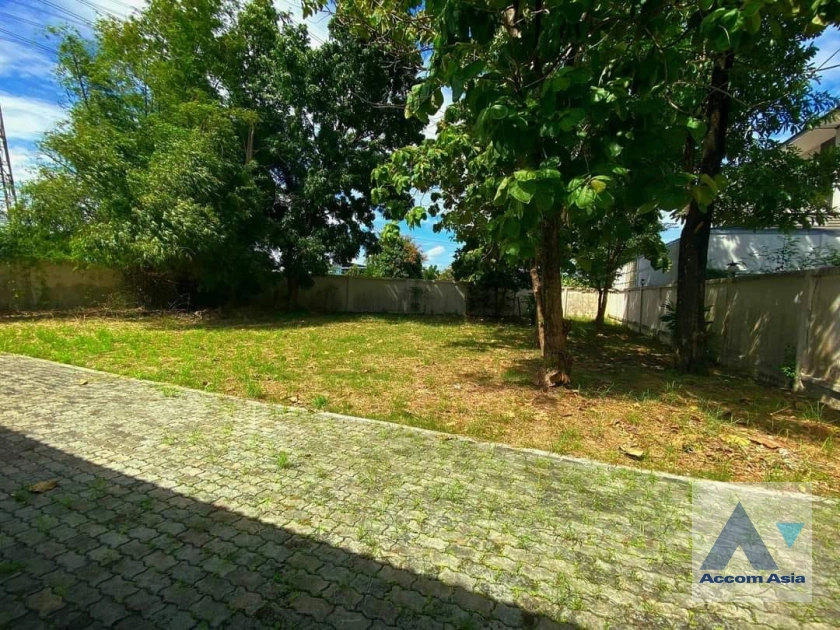 9  3 br House For Sale in Pattanakarn ,Bangkok  AA40371