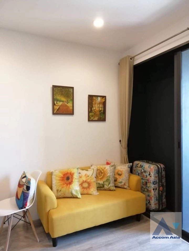  1 Bedroom  Condominium For Sale in Ratchadapisek, Bangkok  near MRT Phetchaburi (AA40372)