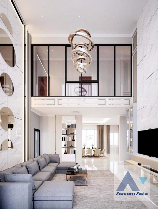 unit 6 Bedrooms  House For Sale in Pattanakarn, Bangkok  (AA40373)