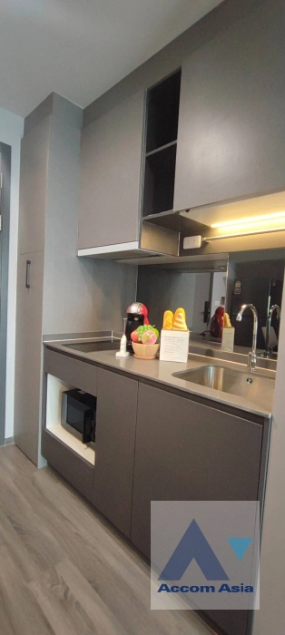 unit 1 Bedroom  Condominium For Rent in Silom, Bangkok  near BTS Sala Daeng - MRT Sam Yan (AA40381)