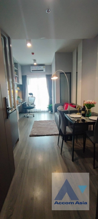 unit 1 Bedroom  Condominium For Rent in Silom, Bangkok  near BTS Sala Daeng - MRT Sam Yan (AA40381)