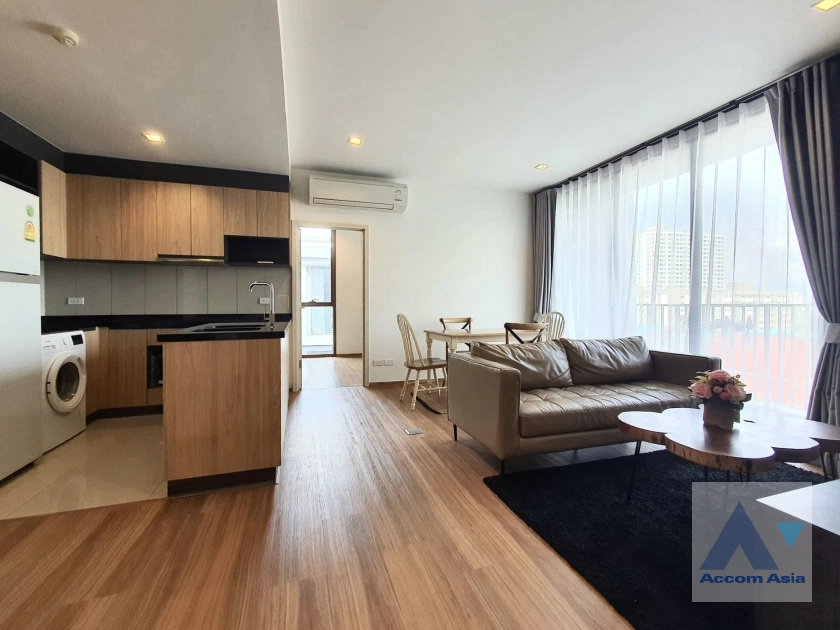 unit 3 Bedrooms  Condominium For Rent in Sukhumvit, Bangkok  near BTS On Nut (AA40383)