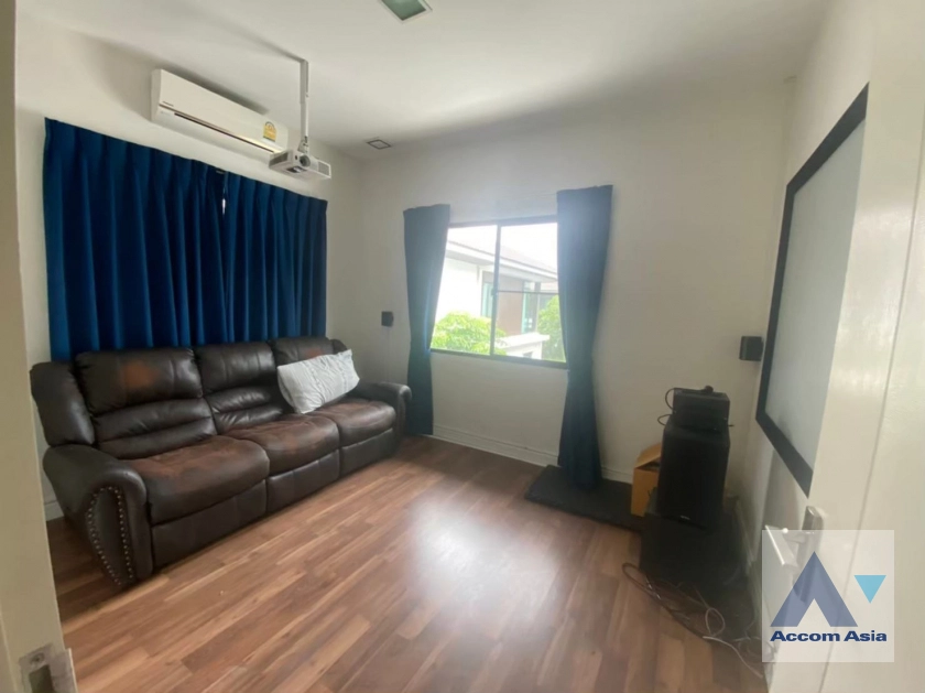 9  4 br House for rent and sale in Pattanakarn ,Bangkok ARL Ban Thap Chang at Manthana Onnut–Wongwaen 4 AA40385