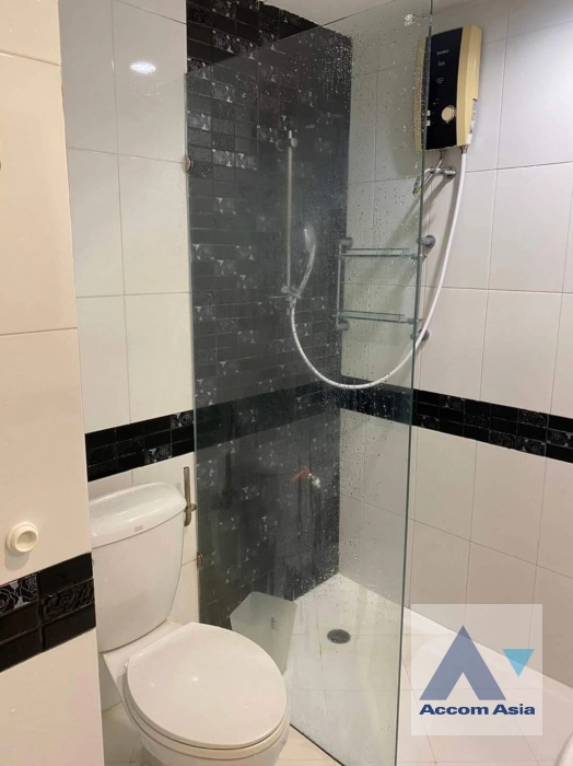 10  3 br Condominium For Rent in Ratchadaphisek ,Bangkok  at Thara Ruean Kaew AA40394