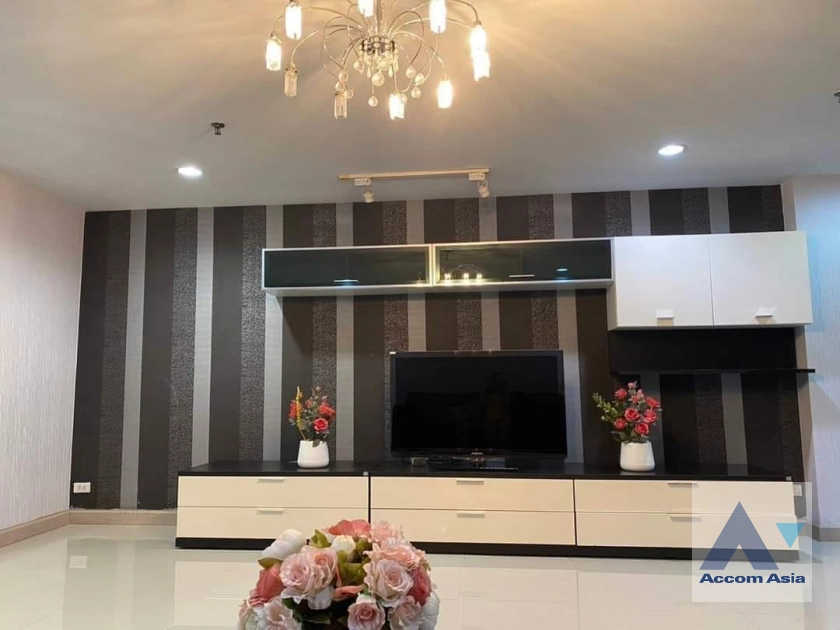  1  3 br Condominium For Rent in Ratchadaphisek ,Bangkok  at Thara Ruean Kaew AA40394