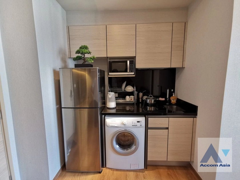 unit 1 Bedroom  Condominium For Rent in Sukhumvit, Bangkok  near BTS Phrom Phong (AA40398)