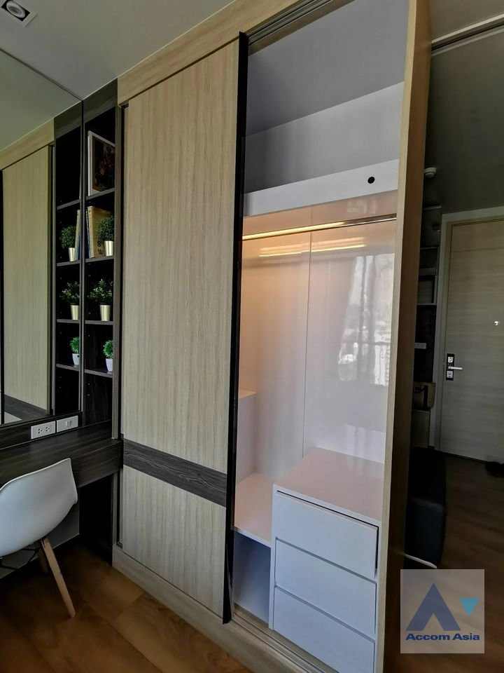 unit 1 Bedroom  Condominium For Rent in Sukhumvit, Bangkok  near BTS Phrom Phong (AA40398)