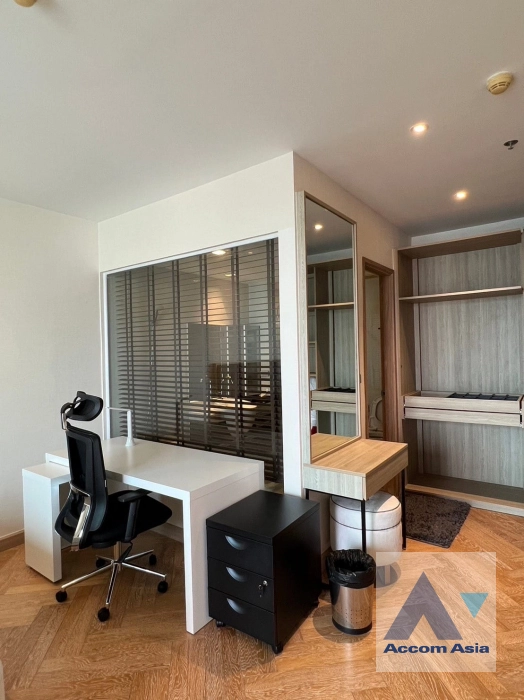 9  2 br Condominium For Sale in Sukhumvit ,Bangkok BTS Phra khanong at Sky Walk Condominium AA40401