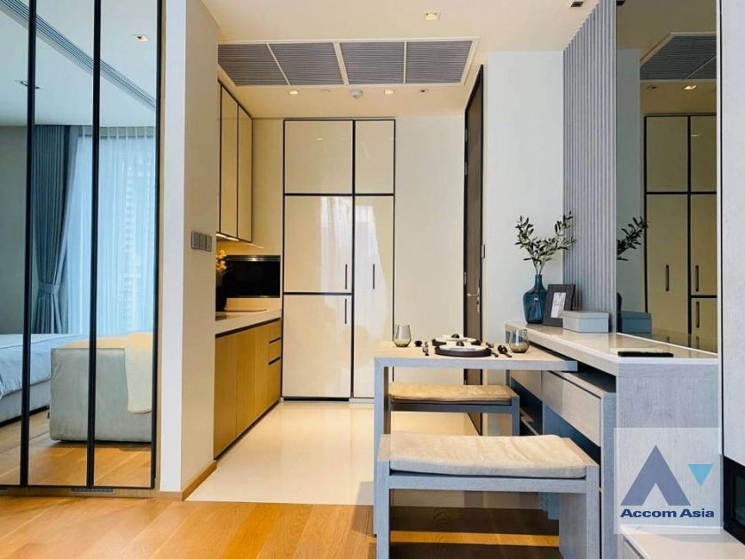 unit 1 Bedroom  Condominium For Rent & Sale in Sukhumvit, Bangkok  near BTS Thong Lo (AA40402)