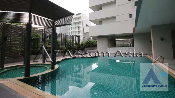 Pet friendly |  3 Bedrooms  Apartment For Rent in Sukhumvit, Bangkok  near BTS Nana (AA40410)