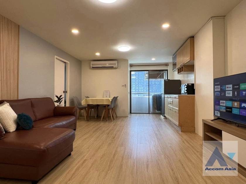 unit 2 Bedrooms  Condominium For Rent in Phaholyothin, Bangkok  near BTS Ratchathewi (AA40414)