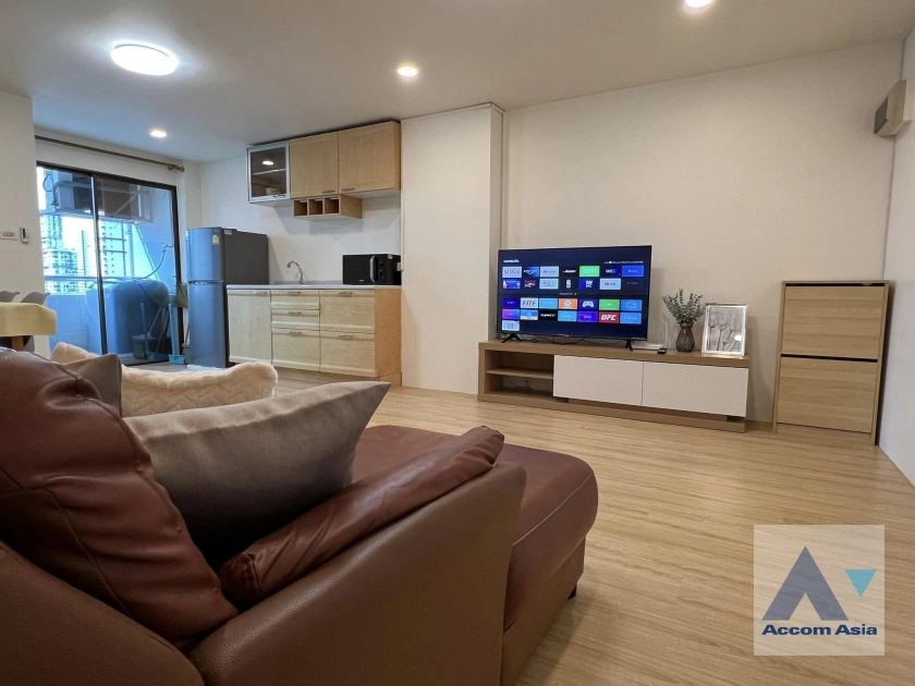unit 2 Bedrooms  Condominium For Rent in Phaholyothin, Bangkok  near BTS Ratchathewi (AA40414)