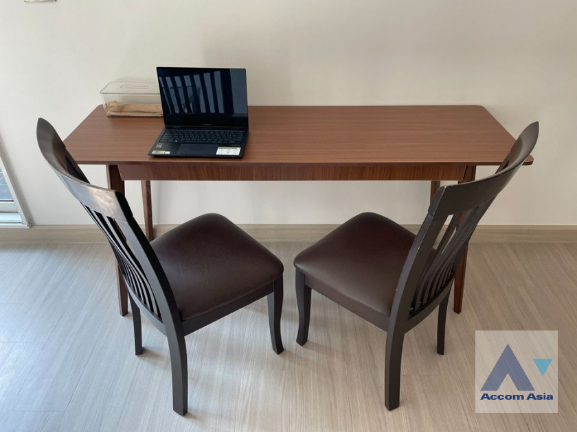 unit 2 Bedrooms  Condominium For Rent in Sukhumvit, Bangkok  near BTS Ekkamai (AA40417)