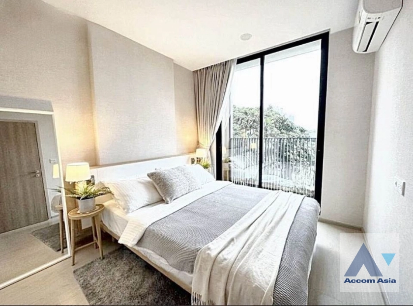 Fully Furnished |  1 Bedroom  Condominium For Sale in Sukhumvit, Bangkok  near BTS Ekkamai (AA40419)